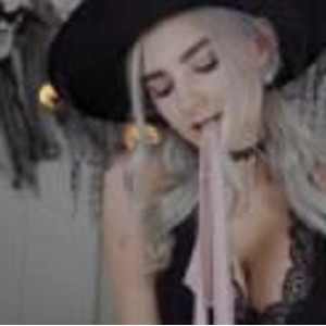 AvrilxLust女巫系暗黑网红视频：欧美风格、性感颜值、诱惑值爆表，16.1G